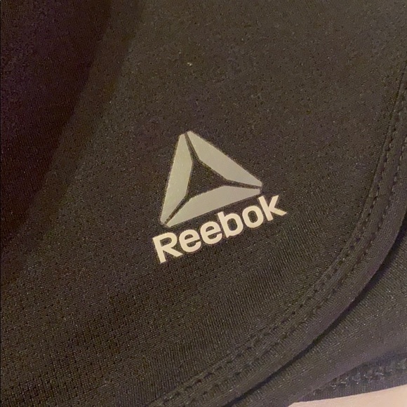 Reebok women’s training shorts - Picture 2 of 3
